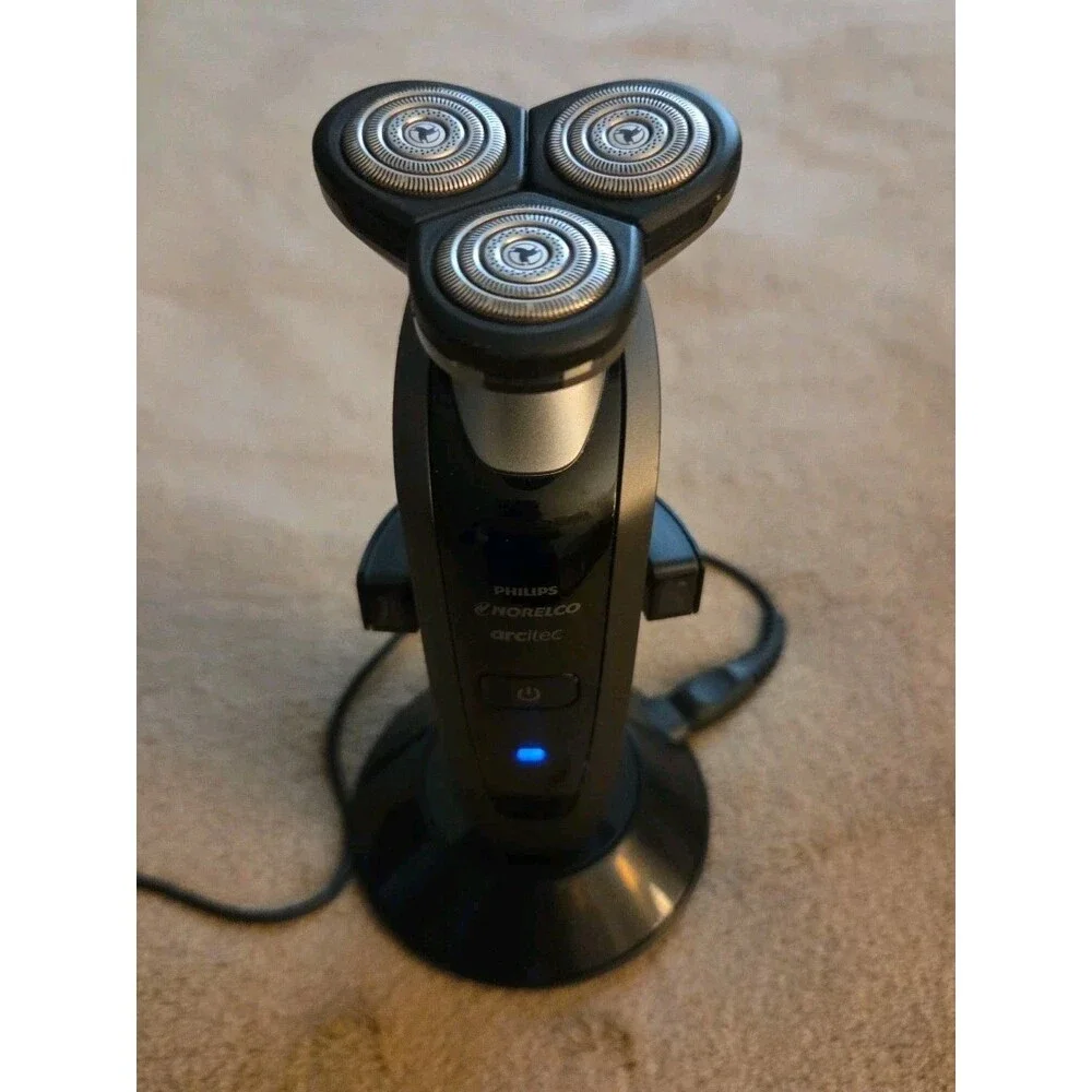 Philips Norelco Arcitec 1050X Men's Shaver Rechargeable w/ Charging Case & Stand